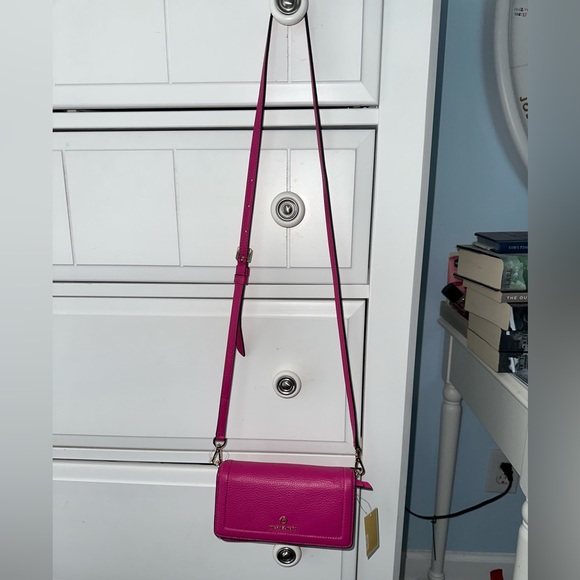 Michael Kors Leather Phone CrossBody - Picture 9 of 13